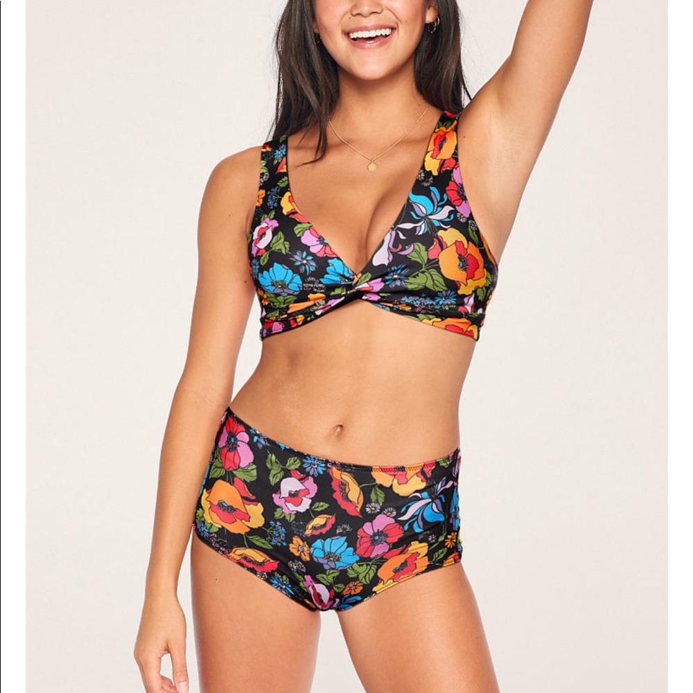 GymTo Swim reversible Twist Front Top Set